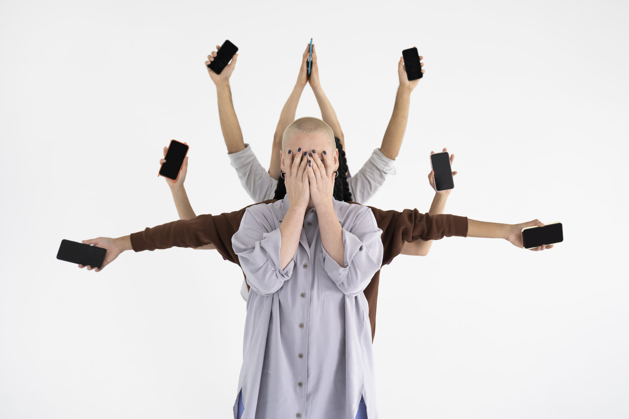 A Month Without Social Media: Freedom or Isolation?